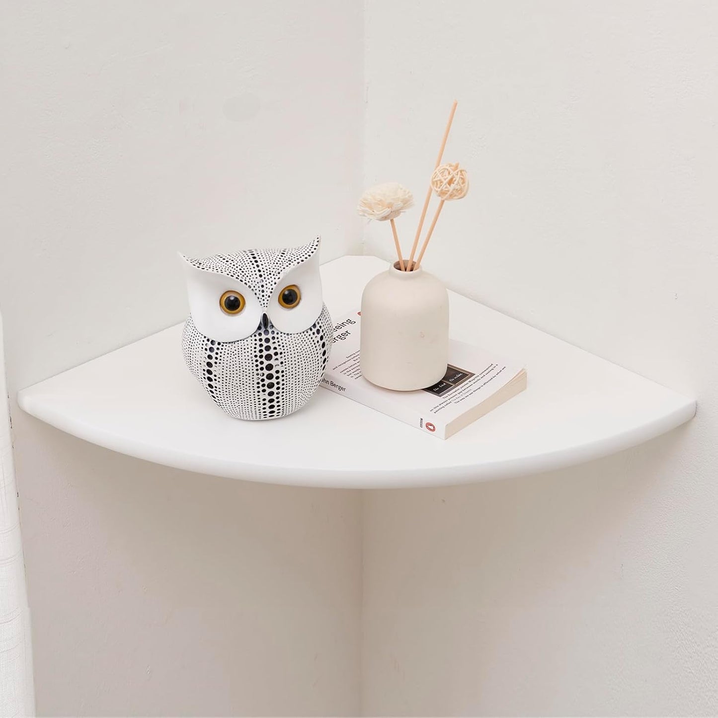 Corner Shelf, White Solid Oak Wood Floating Corner Shelves Wall Mount Round End Floating Speaker Rack Display Shelf for Small Plant Photo Frame (White, 13.8in)