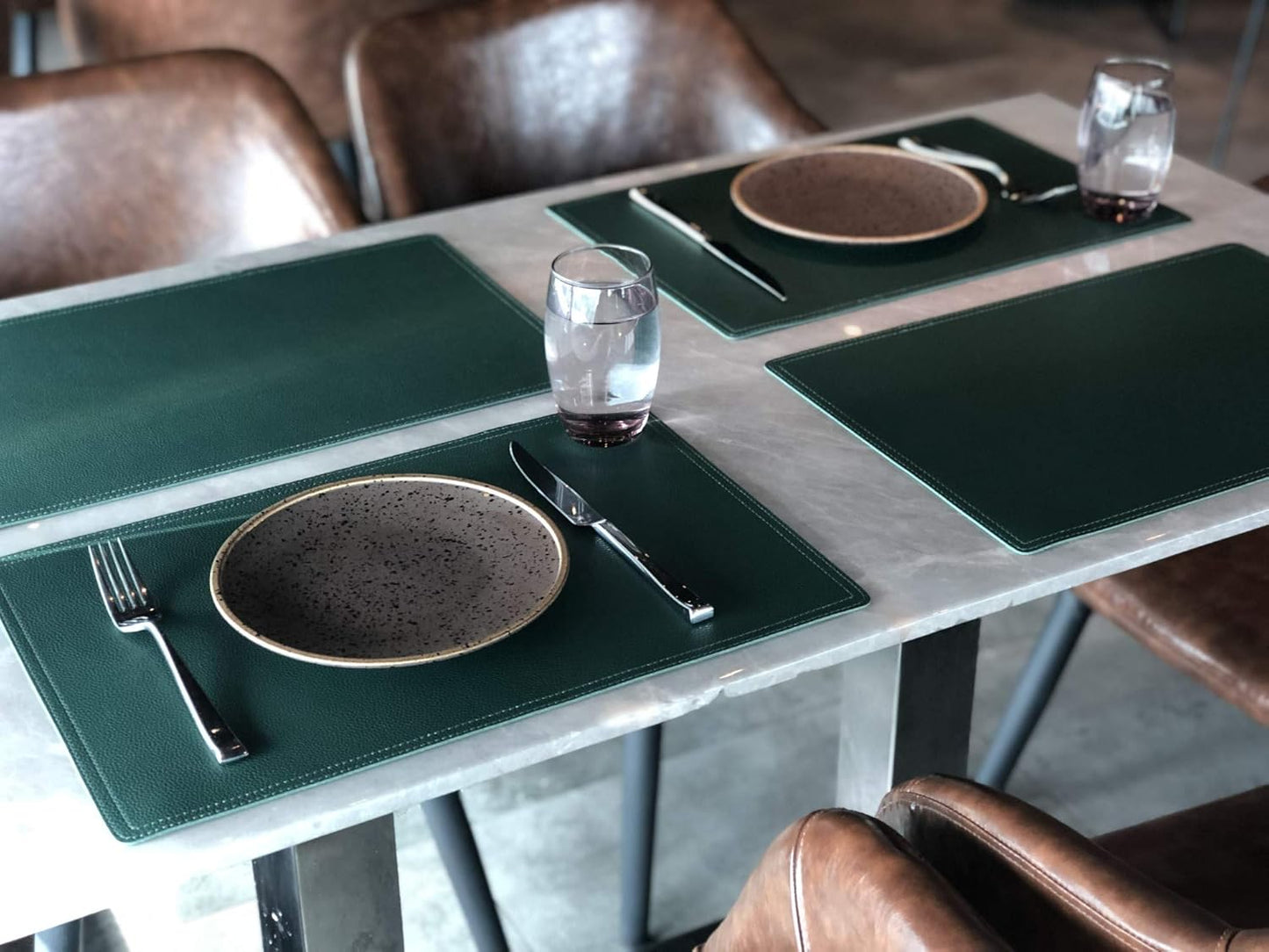Vinyl Waterproof Placemats, PU Table Mats, Set of 4, Stain Resistant, Heat Resistant, Non-Slip Easy to Clean for Kitchen Dining Table,Conference Table C Green Rectangle
