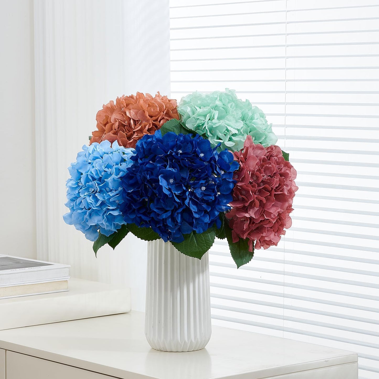 8Pcs White Fake Flowers Silk Hydrangea Artificial Flowers Bouquets Faux Ivory Hydrangea Stems for Home Table Centerpieces Wedding Party Decoration