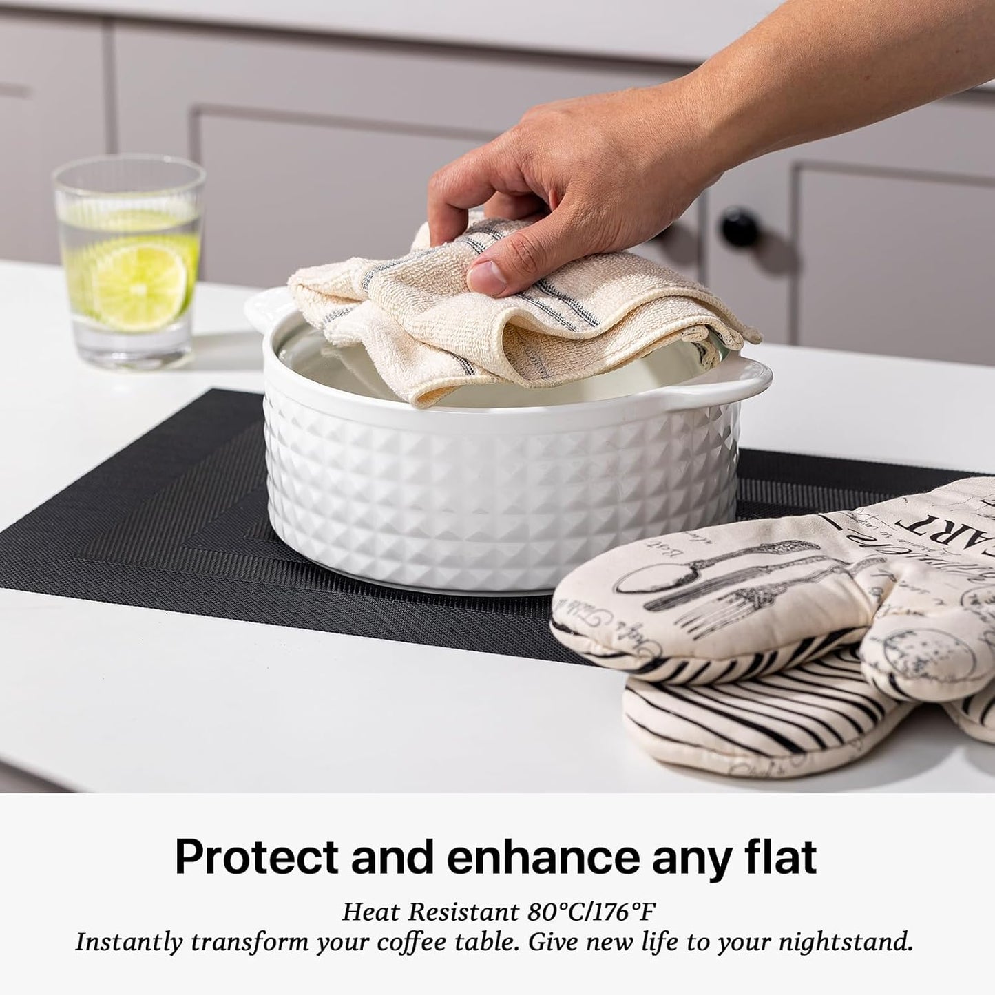 LEXMORE Placemats Set of 4 Vinyl/Plastic Woven Place Mats for Kitchen Table Indoor/Outdoor Washable Placemat Wipeable Dining Table Mats(G-Black Cube)