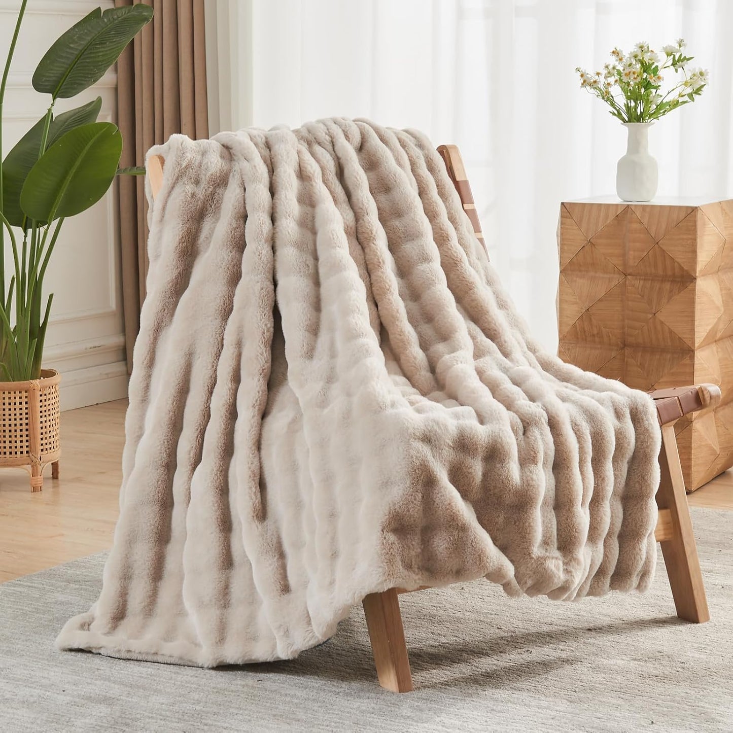 NEWCOSPLAY Faux Fur Twin Blanket Linen Bubble Blanket Thick Warm Soft for Couch Sofa Bed 550GSM (Linen, Twin(60"x80"))