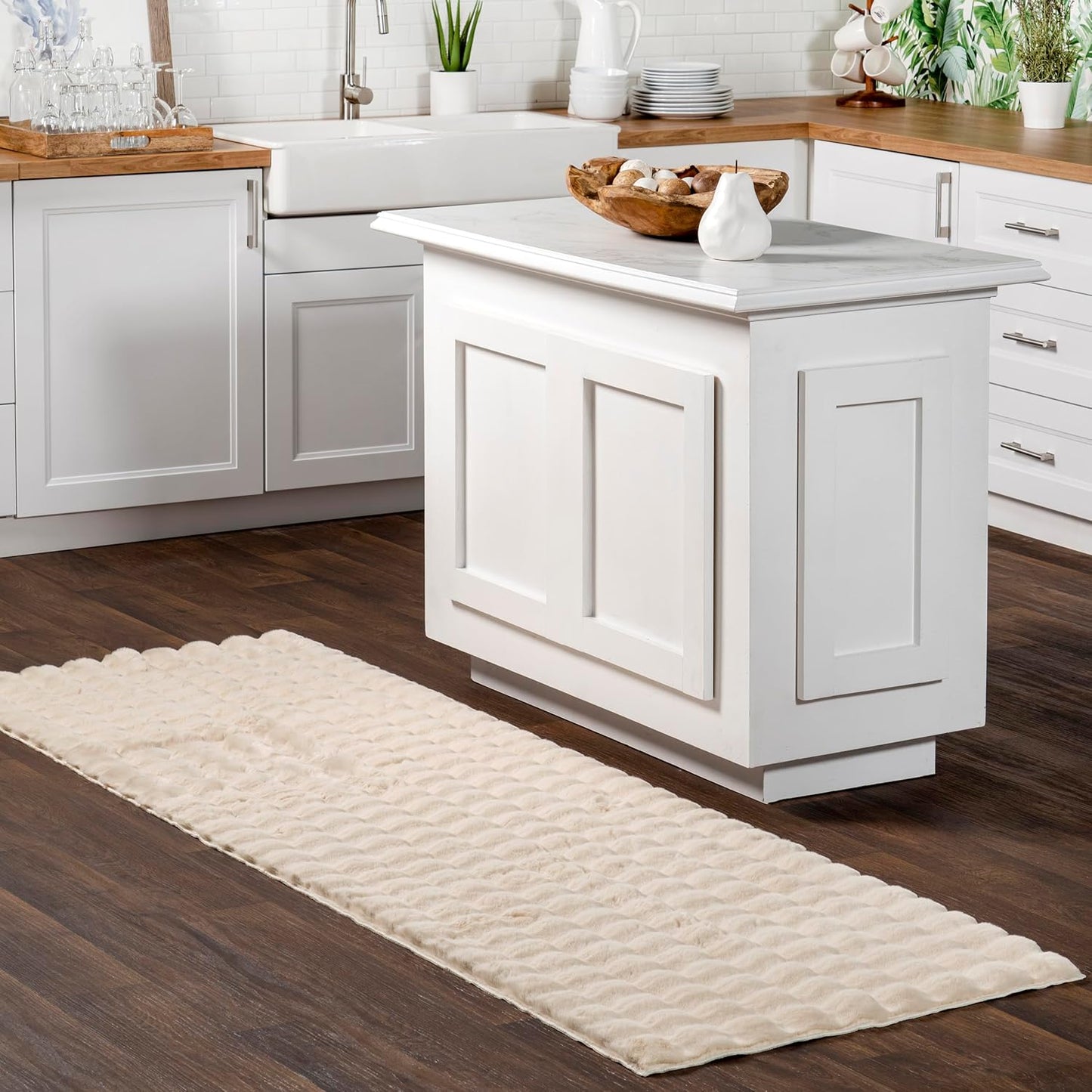nuLOOM Jeni Checkered 2'6" x 6' Machine Washable Runner Rug for Living Room Bedroom Dining Room Entryway Hallway Kitchen, Beige