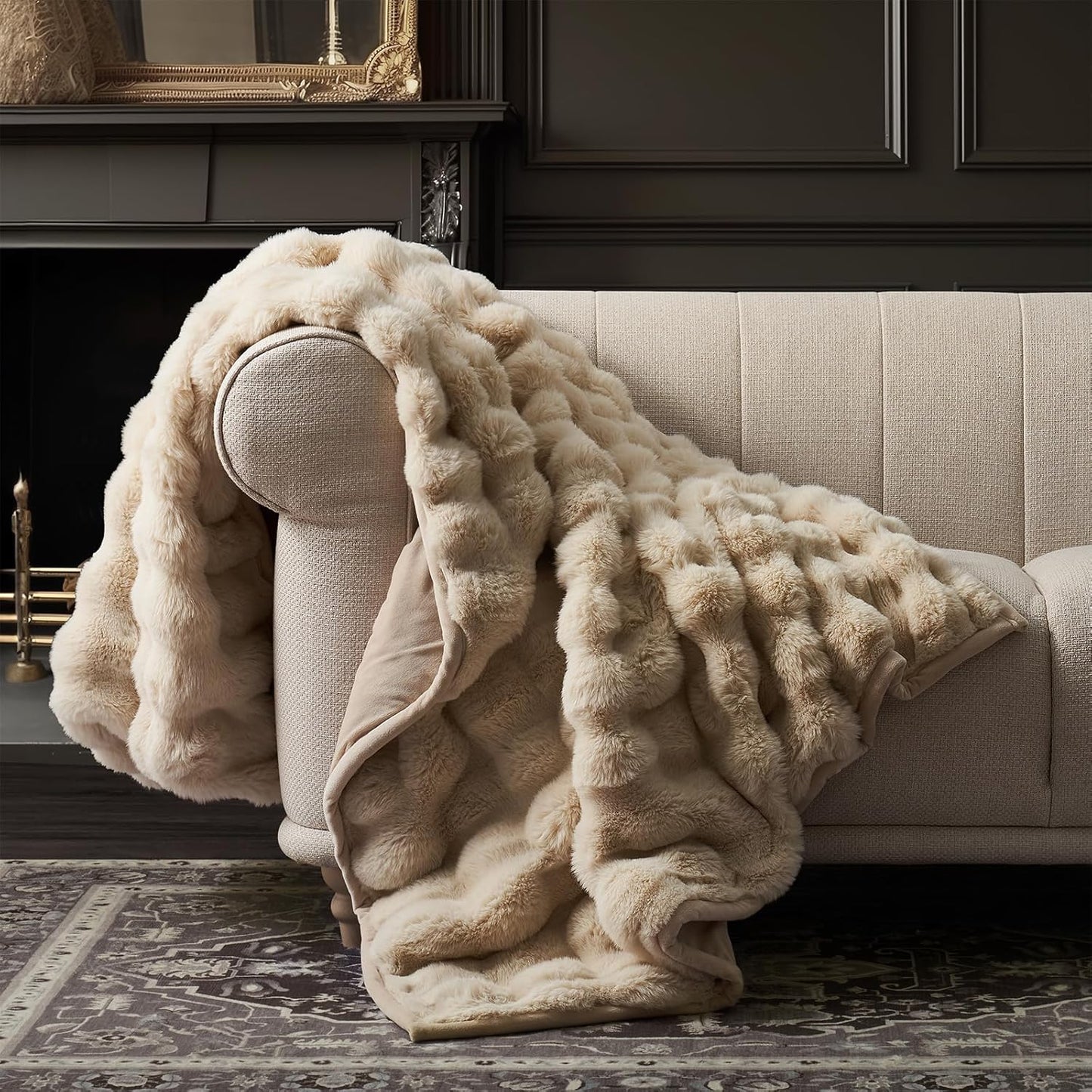 EVERGRACE Ultra Soft Luxury Fluffy Ridgeline Faux Rabbit Fur Throw Blanket, Thick Warm Bubble Throw for Bed, Cozy Plush Reversible Blankets for Couch, Chair, Sofa, Cream, 50x60 Inches, 870 GSM