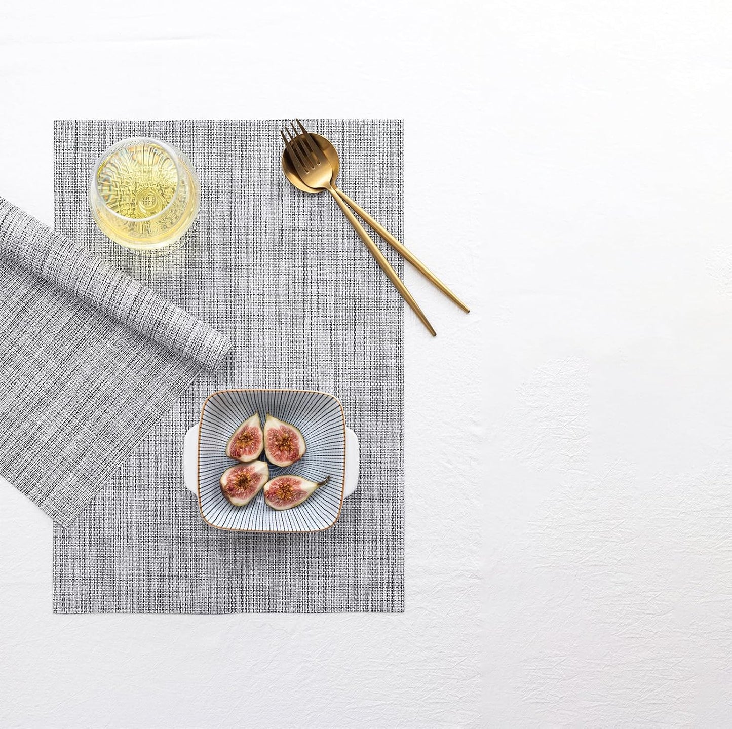 LEXMORE PlaceMats Set of 12 Vinyl/Plastic Woven Place Mats for Kitchen Table Indoor/Outdoor Washable PlaceMat Wipeable Dining Table Mats(Gray)