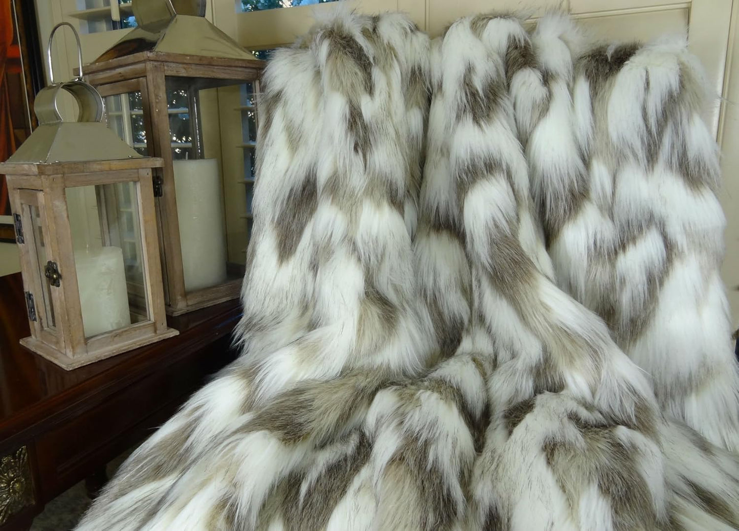 Ivory Beige Luxury Faux Fur Throw Blanket - Tibet Fox Fur - 90W x 90L