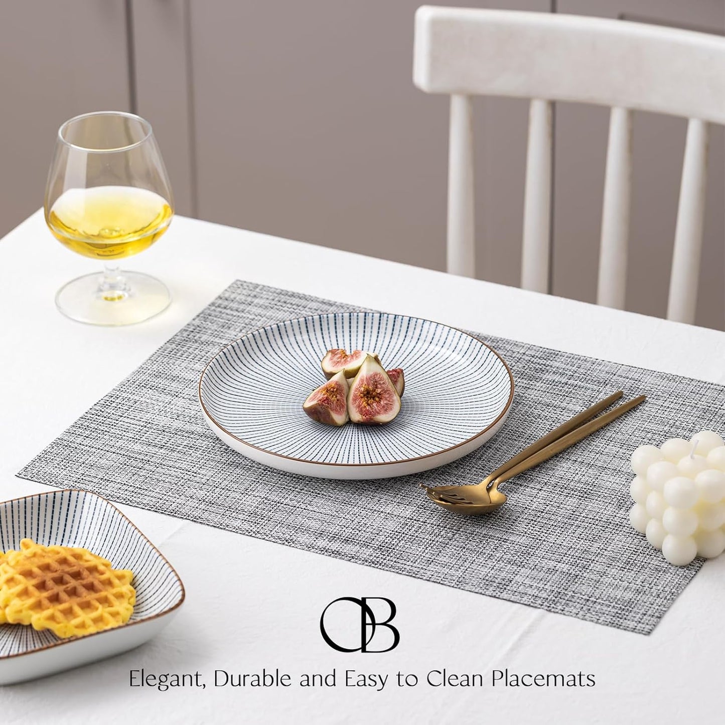 Placemats Set of 8 - Easy Clean Woven Vinyl Placemats for Dining Table, Indoor/Outdoor Place Mats, Washable PVC Table Mats（Gray）
