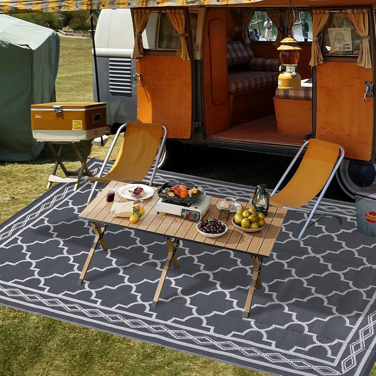 GAOMON Outdoor Plastic Straw Rug, 10'x14' Reversible Sage Green Patio Mat, Flower Modern Design for RV, Backyard, Deck, Camping, Picnic, Grey/White(Geometric)