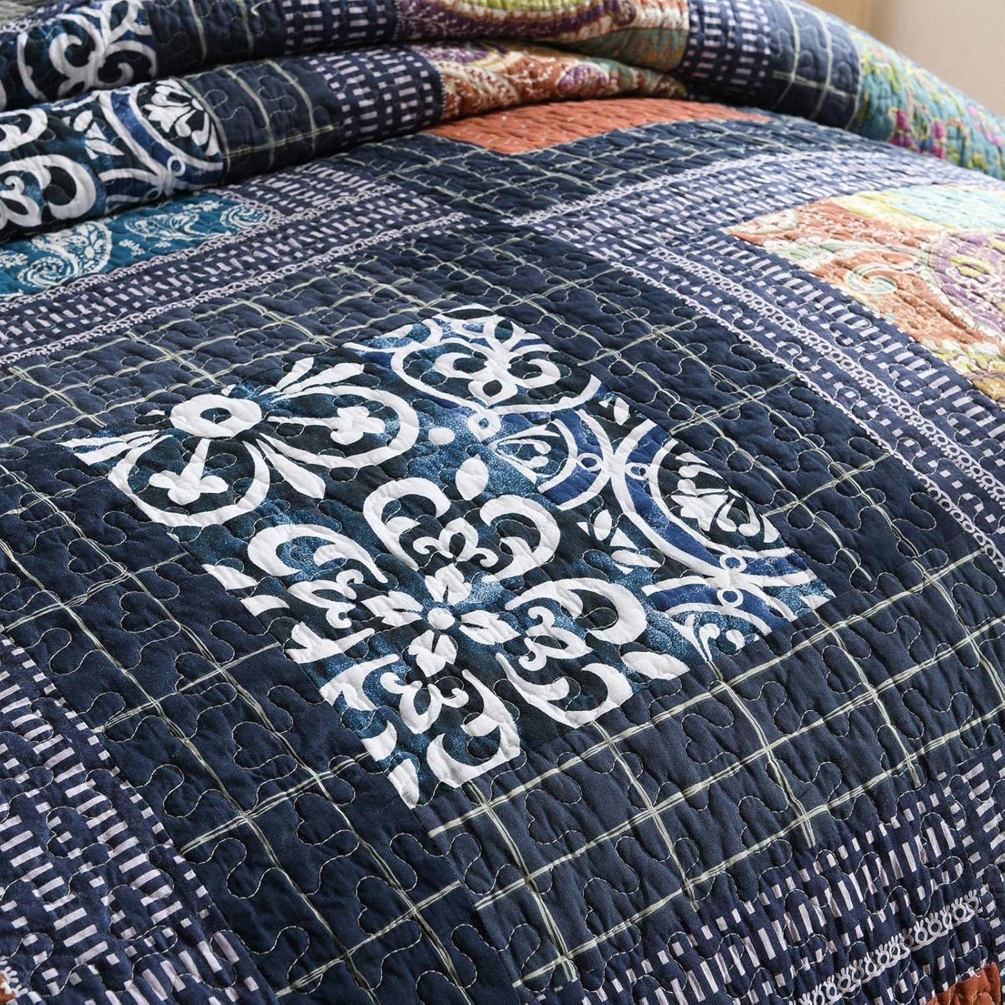 NEWLAKE Cotton Patchwork Bedspread, 3-Piece Bedding Quilt Set with Real Stitched Embroidery, Reversible Matelasse Bed Coverlet Set,Vintage Flowery Grid,Queen Size