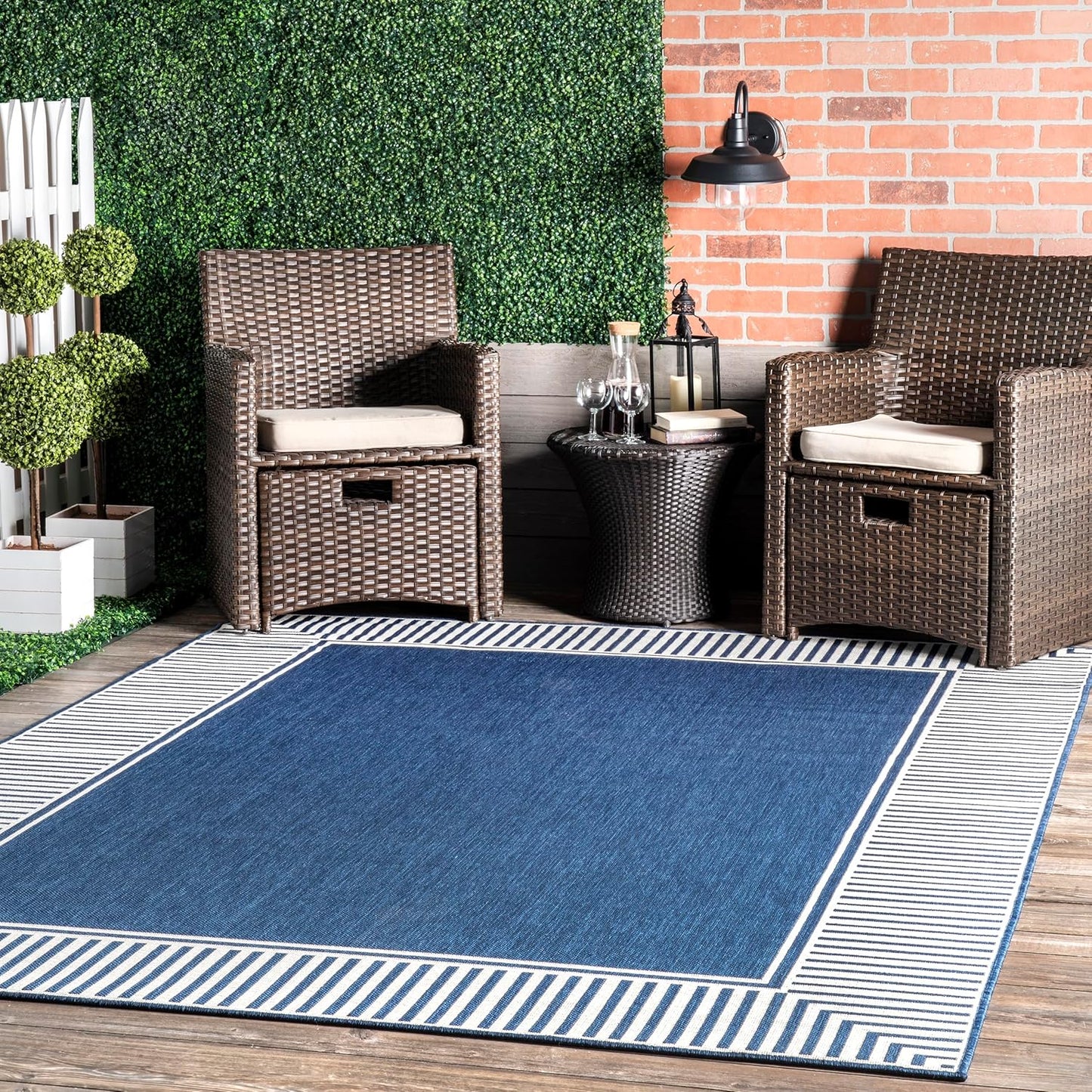 nuLOOM 3'6" x 5' Outdoor Area Rug, Casual Design With Striped Border, Stain Resistant, Highly Durable, For Patio, Balcony, Bedroom, Living Room, Dining Room, Bathroom, Navy